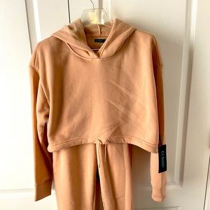 NWT cropped hoodie and sweatpants sweatsuit JustFab Ci Sono mocha beige tan